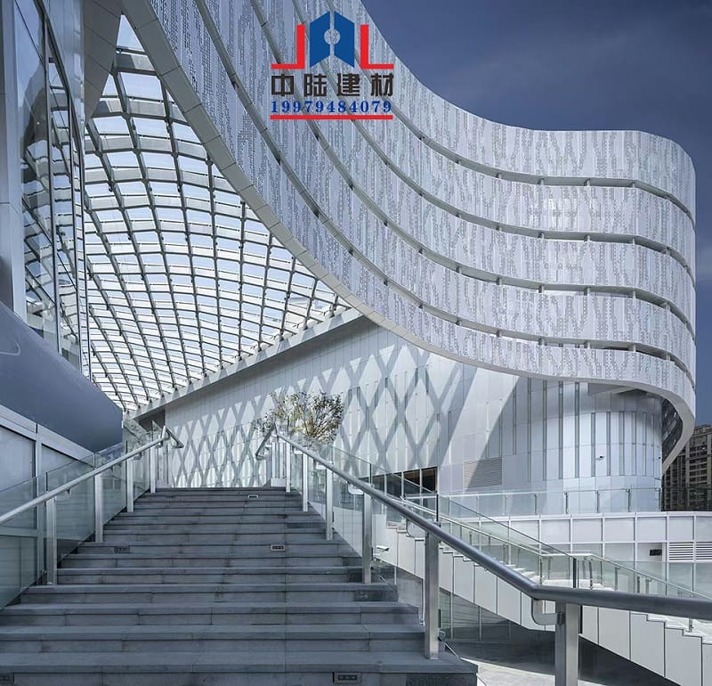 幕墙弧形穿孔铝单板