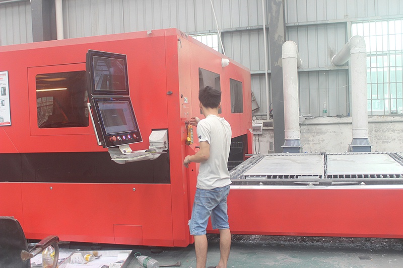 铝单板厂家要持续壮大离不开这4要素